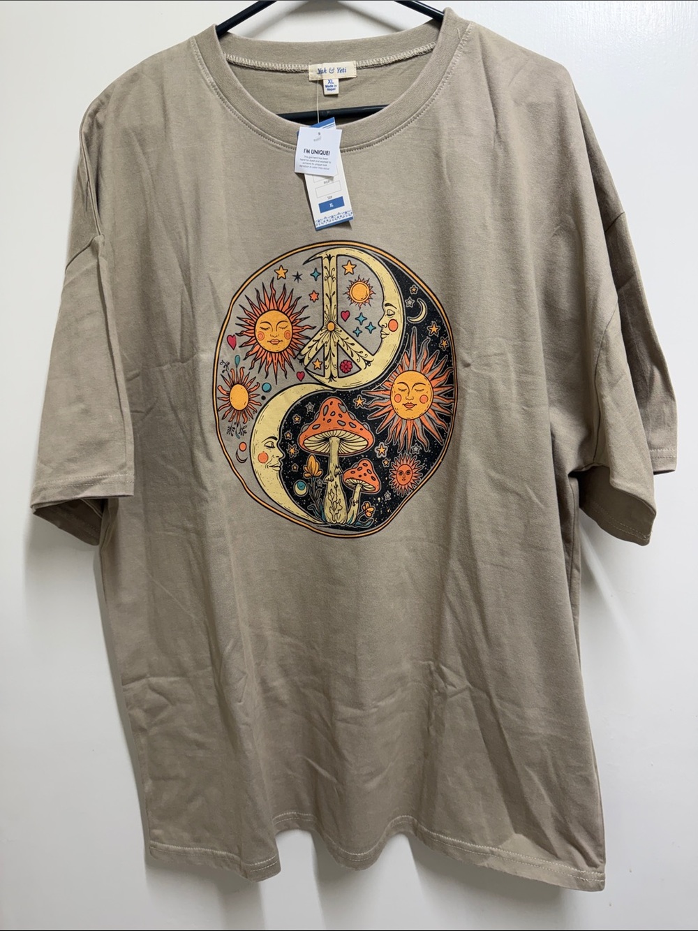 Unlabeled Men’s Taupe Short-Sleeve Graphic Tee — Sun & Mushroom Yin-Yang XL